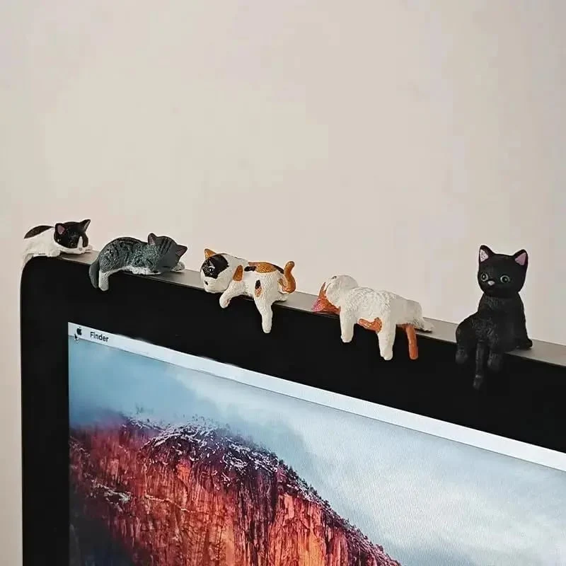 Mini Hyggekatte – Søde Små Katte til Dit Skrivebord - Image 3