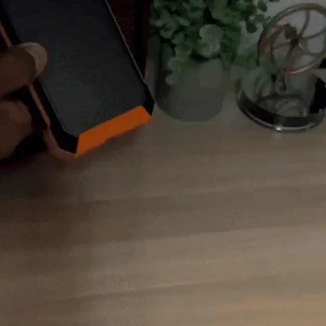 SolKraft™ – Solcelle-Powerbank - Image 6